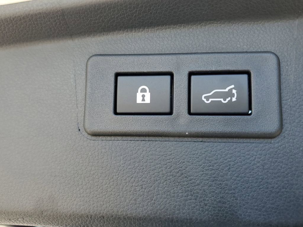 Used 2024 Subaru Outback Touring AWD/4WD image 27