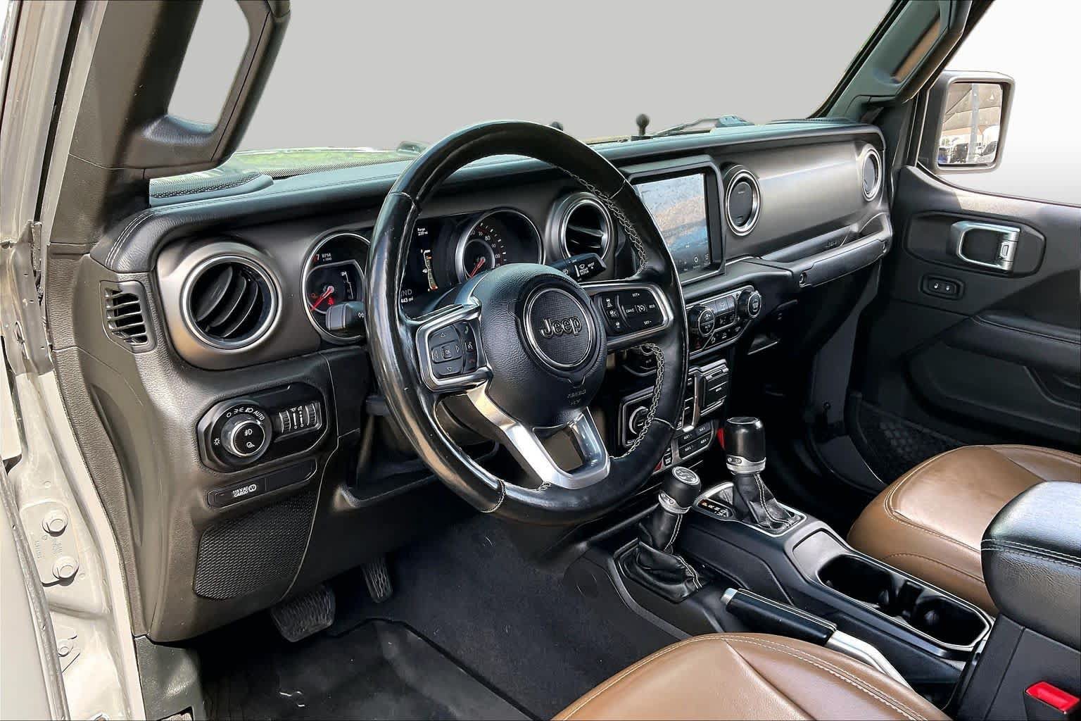 Used 2020 Jeep Gladiator Rubicon AWD/4WD image 17