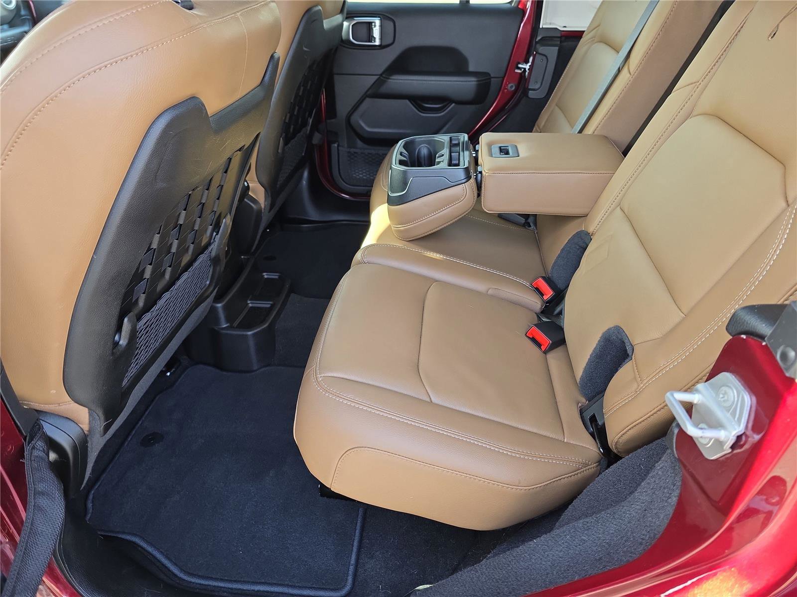 Used 2021 Jeep Wrangler Unlimited Rubicon image 16