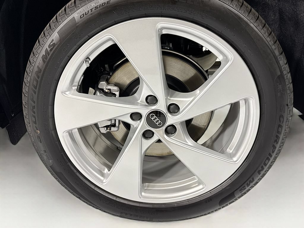 New 2026 Audi Q5 Premium Plus AWD/4WD image 32