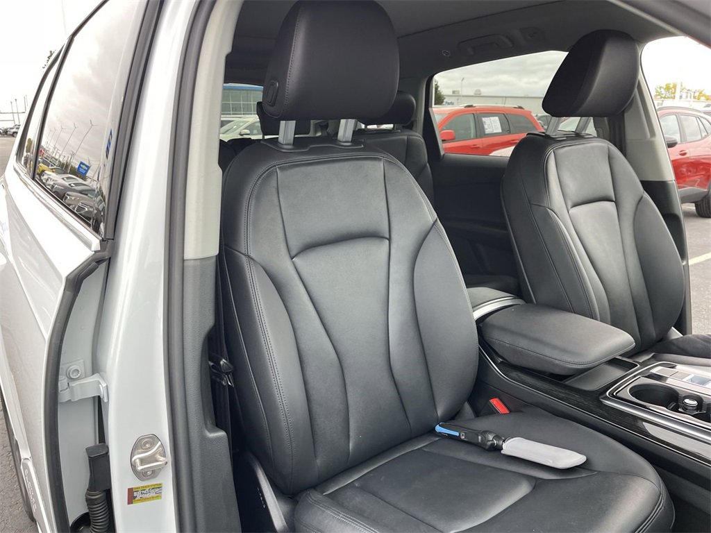 Used 2023 Audi Q7 3.0T Premium image 25