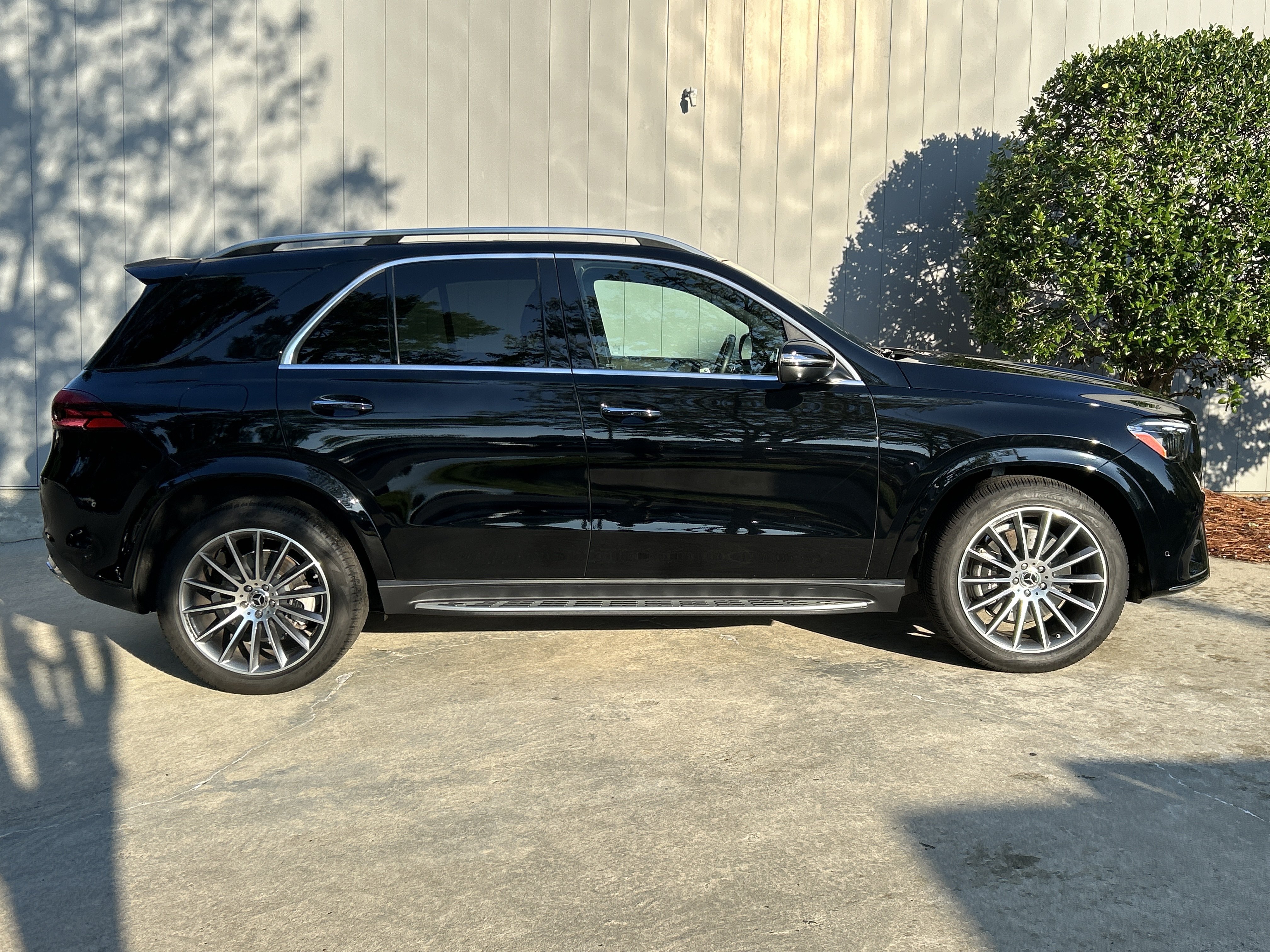 Certified 2025 Mercedes-Benz GLE 450e 4MATIC image 15