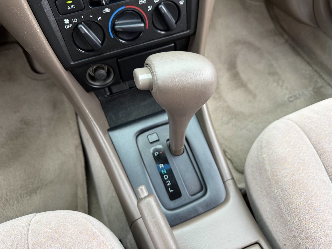 Used 1998 Toyota Camry LE FWD image 20