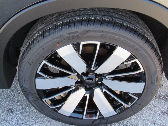 New 2025 Mitsubishi Outlander SE image 8