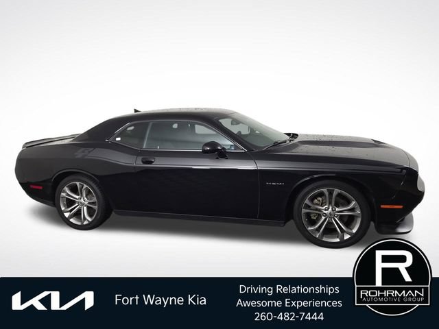 Used 2022 Dodge Challenger R/T RWD image 6
