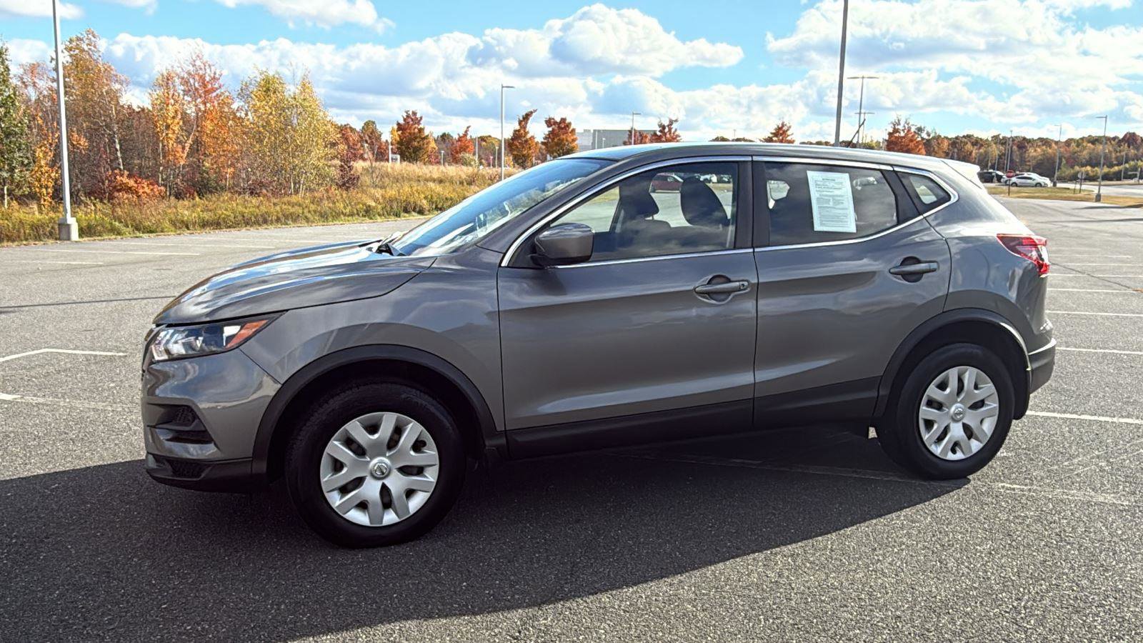 Used 2020 Nissan Rogue Sport S image 13