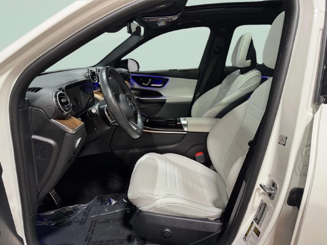 Used 2023 Mercedes-Benz GLC 300 4MATIC image 22
