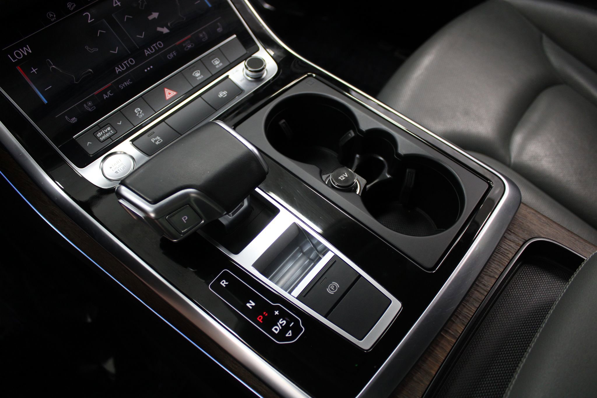 Used 2020 Audi Q8 Premium Plus AWD/4WD image 44