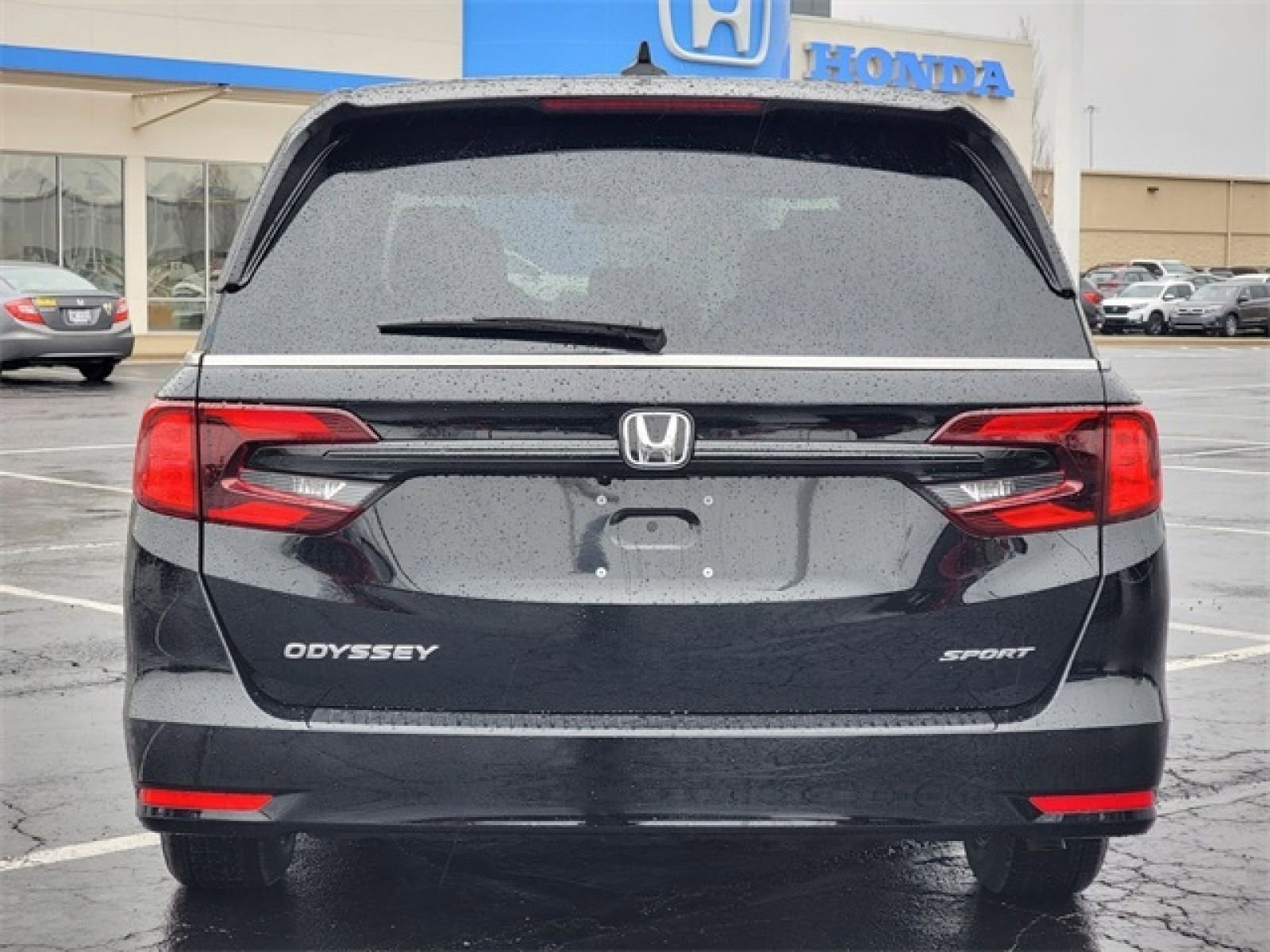 Used 2023 Honda Odyssey Sport image 9