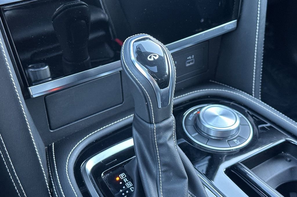 Certified 2024 INFINITI QX80 Premium Select w/ Cargo Package image 22