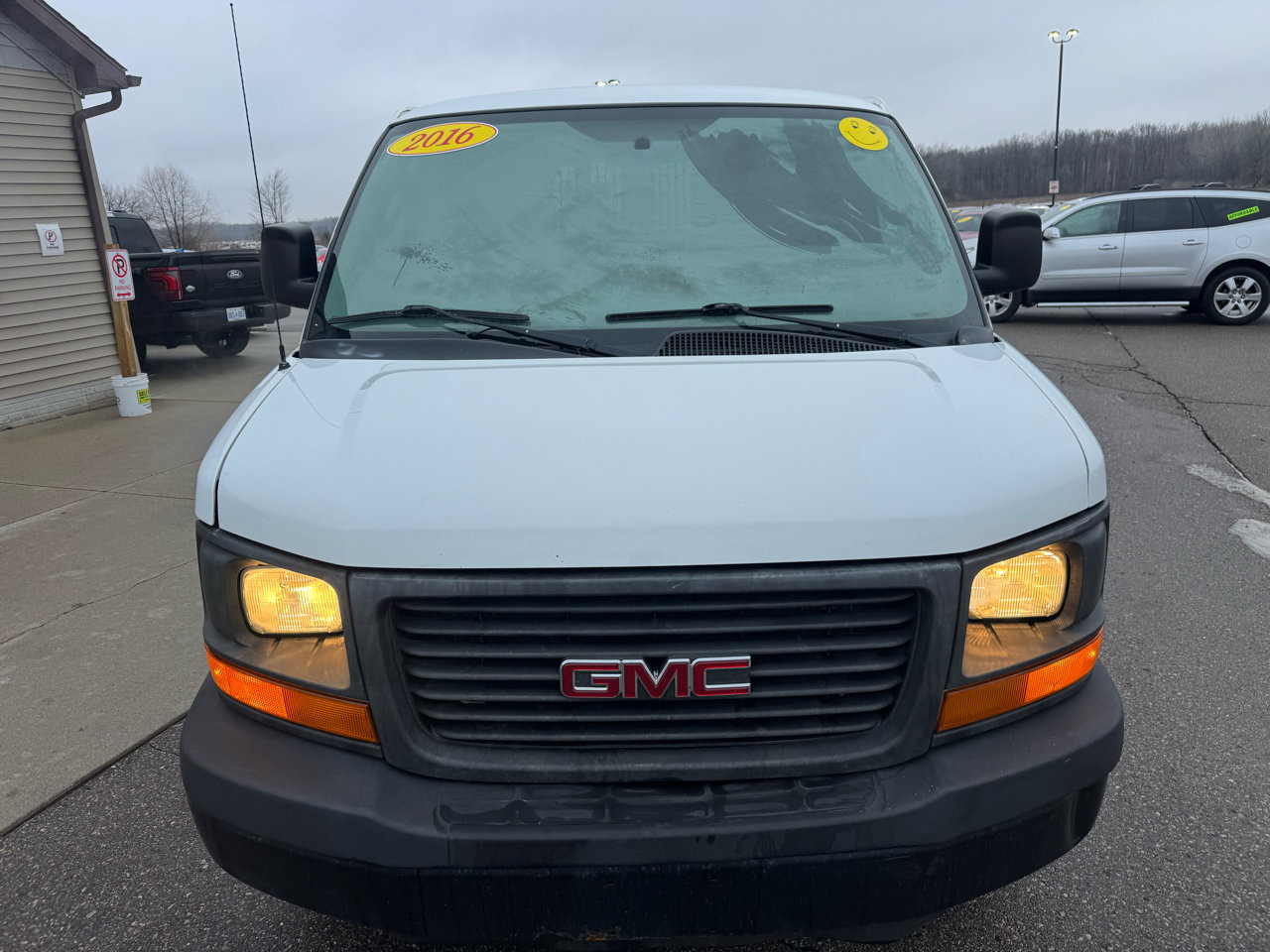 Used 2016 GMC Savana 2500 image 2