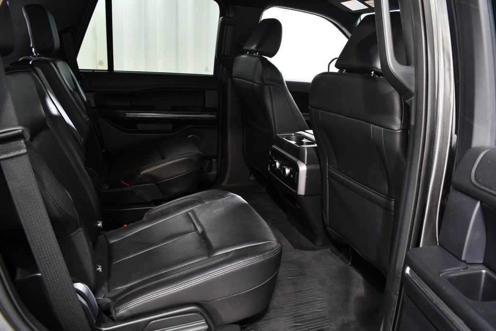 Used 2021 Ford Expedition XLT AWD/4WD image 19
