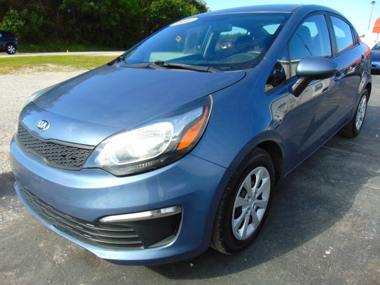 Used 2016 Kia Rio LX w/ Power Package FWD image 4