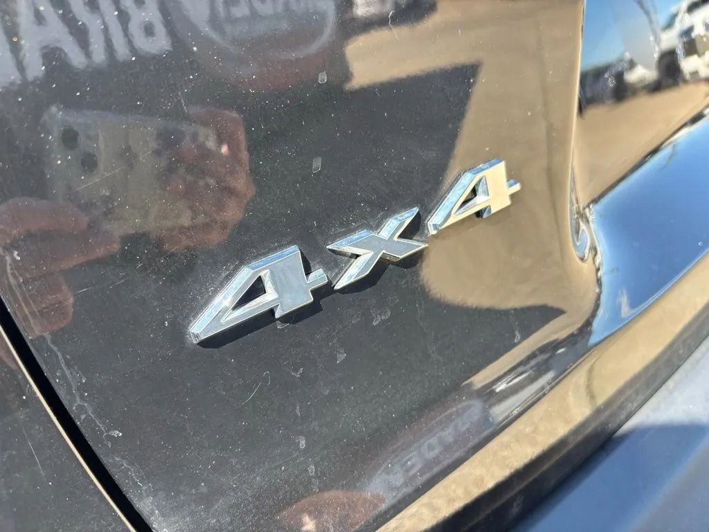 Used 2019 Jeep Cherokee Limited AWD/4WD image 11