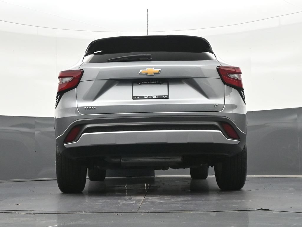 Used 2025 Chevrolet Trax LT FWD image 28