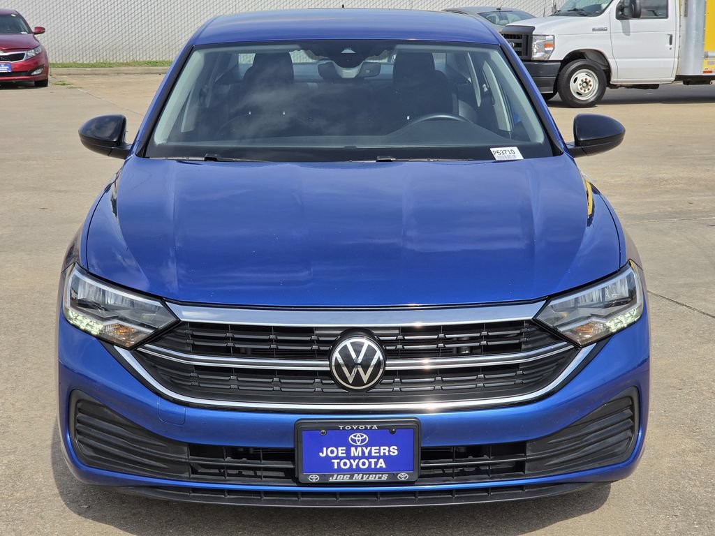 Used 2024 Volkswagen Jetta S FWD image 3