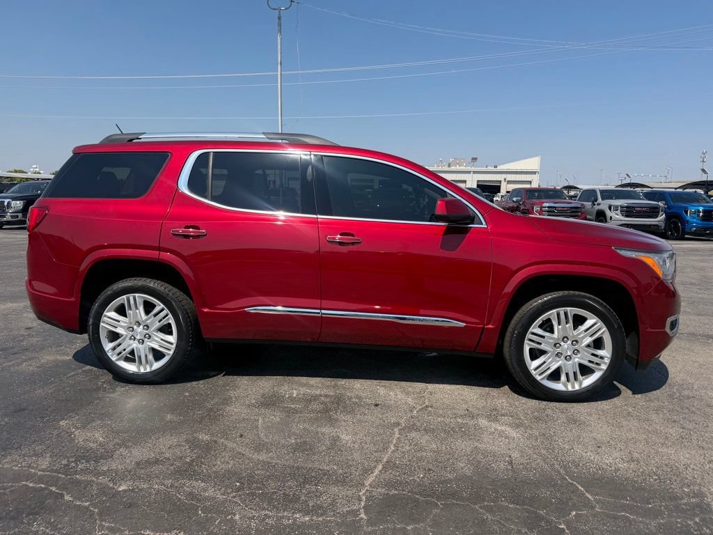 Used 2019 GMC Acadia Denali w/ Technology Package FWD image 5