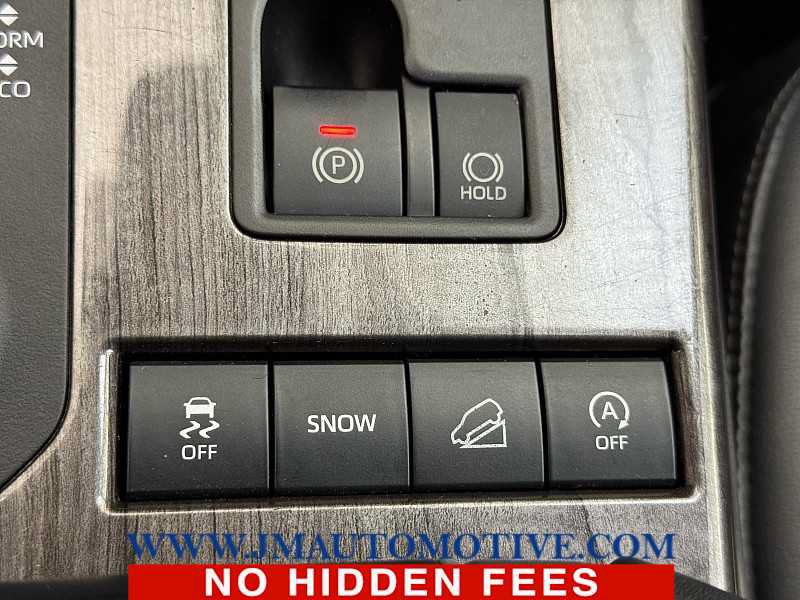 Used 2021 Toyota Highlander Limited AWD/4WD image 37