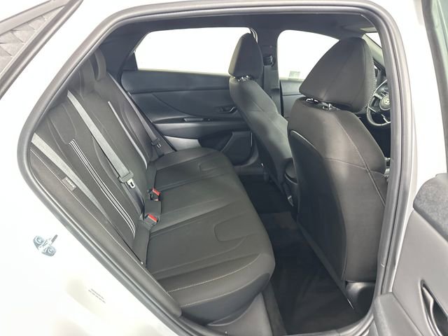 Used 2025 Hyundai Elantra Sport image 27