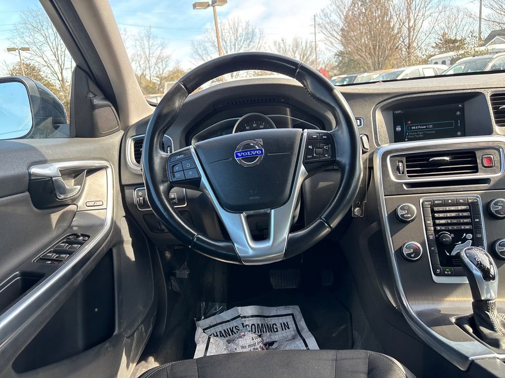Used 2015 Volvo V60 T5 image 19