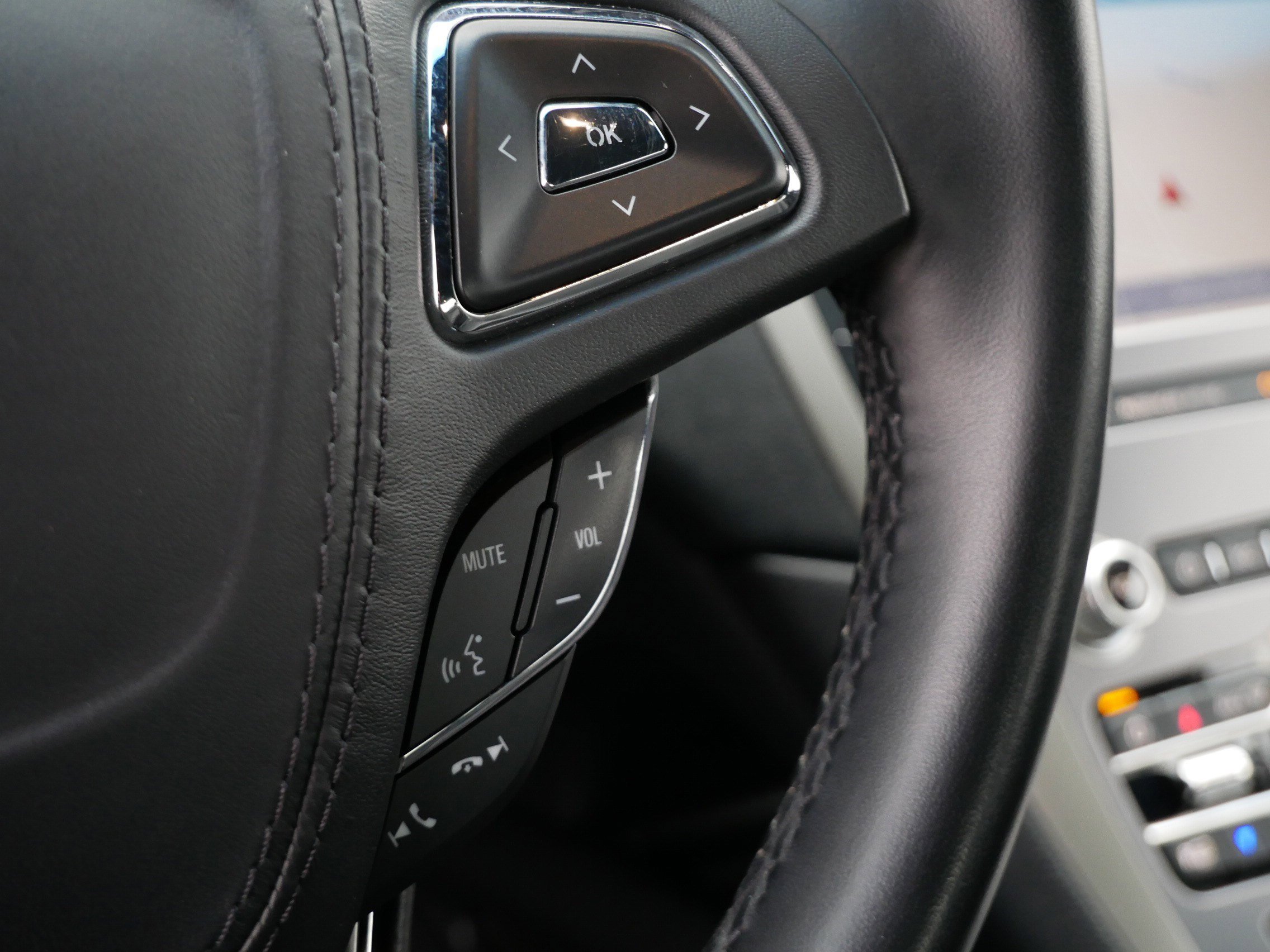 Used 2019 Lincoln MKZ Reserve image 25