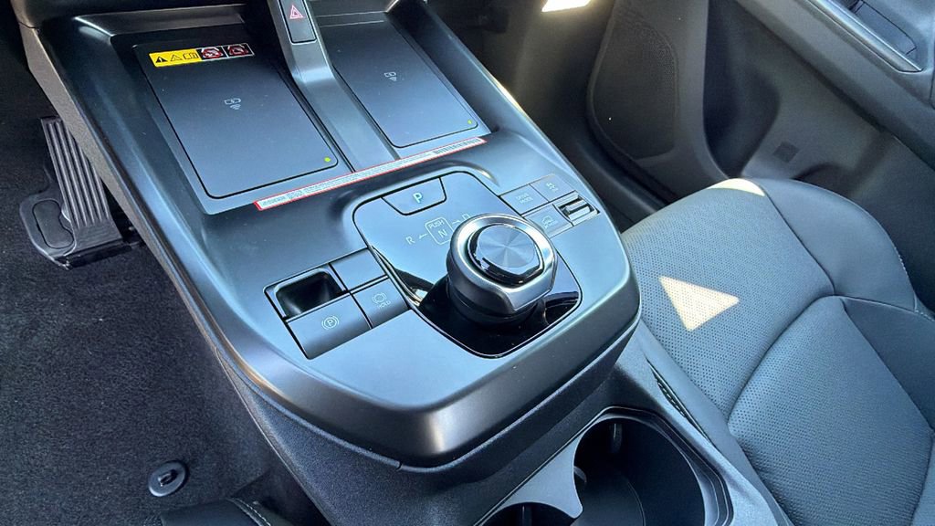 New 2026 Subaru Solterra Premium image 24