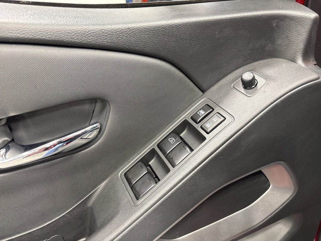 Used 2024 Nissan Frontier SL image 24