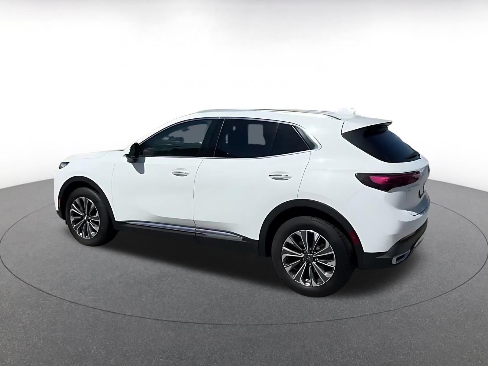 Used 2024 Buick Envision Preferred AWD/4WD image 10