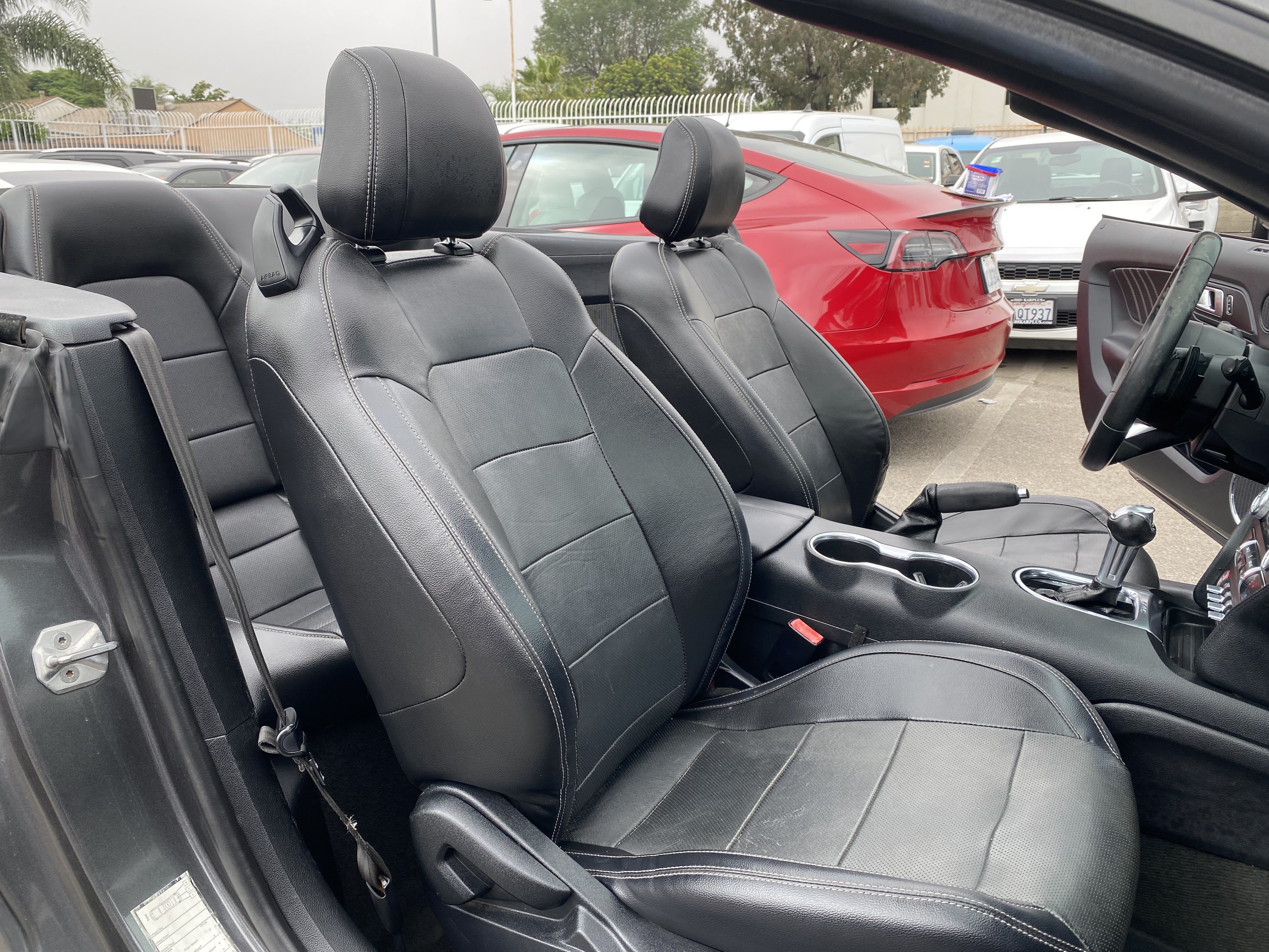 Used 2018 Ford Mustang Premium RWD image 23