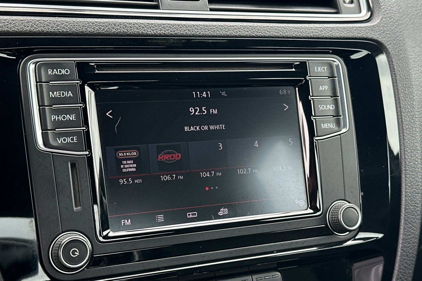 Used 2018 Volkswagen Jetta Sport FWD image 23