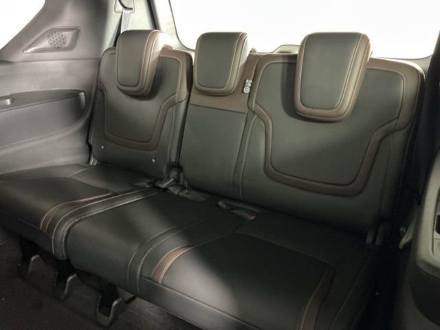 New 2026 Nissan Armada SL w/ Captain's Chari Seat Package image 14