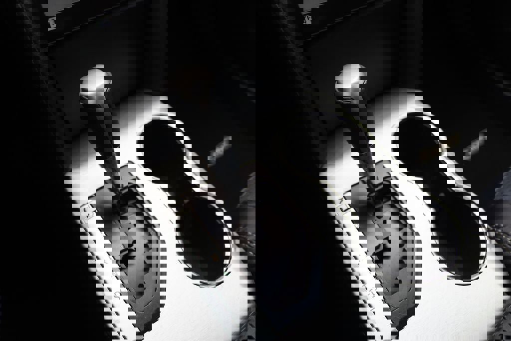 Used 2013 Toyota Camry SE image 23