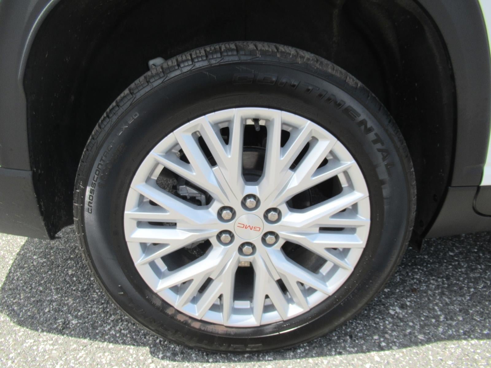 Used 2026 GMC Acadia Elevation w/ Elevation Premium Package FWD image 8