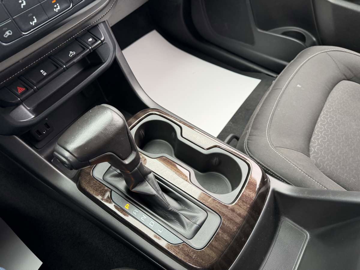 Used 2019 GMC Canyon SLE w/ Elevation Edition image 27