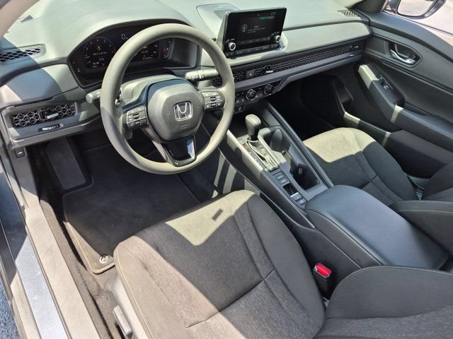 Used 2025 Honda Accord SE image 15
