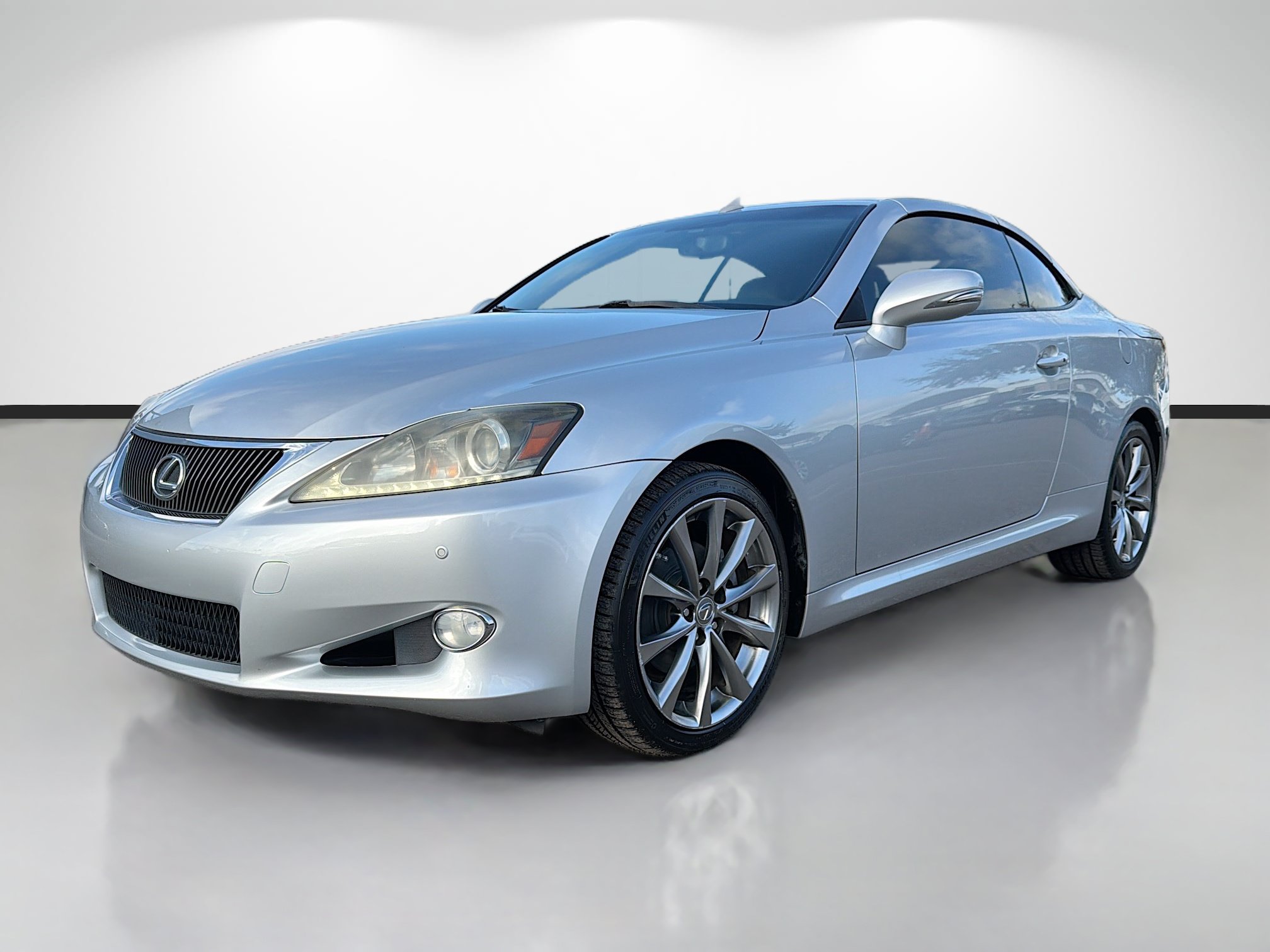 Used 2015 Lexus IS 250C w/ Luxury Package RWD image 7