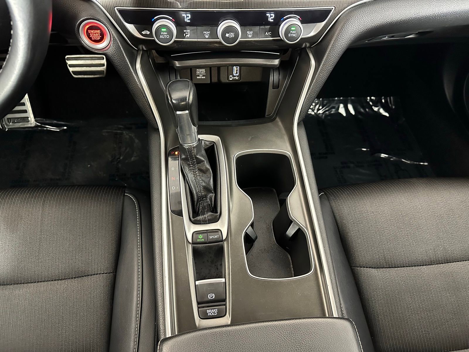 Used 2018 Honda Accord Sport image 14