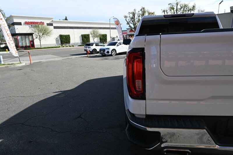 Used 2019 GMC Sierra 1500 SLT AWD/4WD image 9