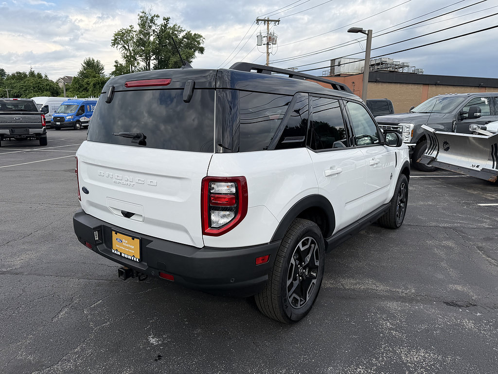 Certified 2023 Ford Bronco Sport Outer Banks w/ Tech Package AWD/4WD image 8