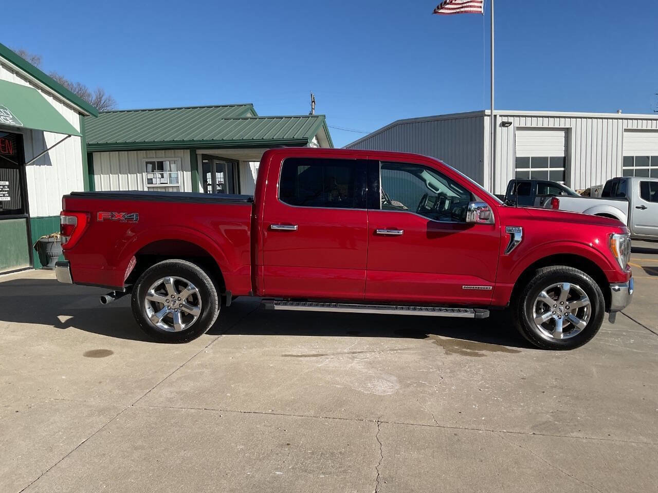 Used 2021 Ford F150 Lariat image 2