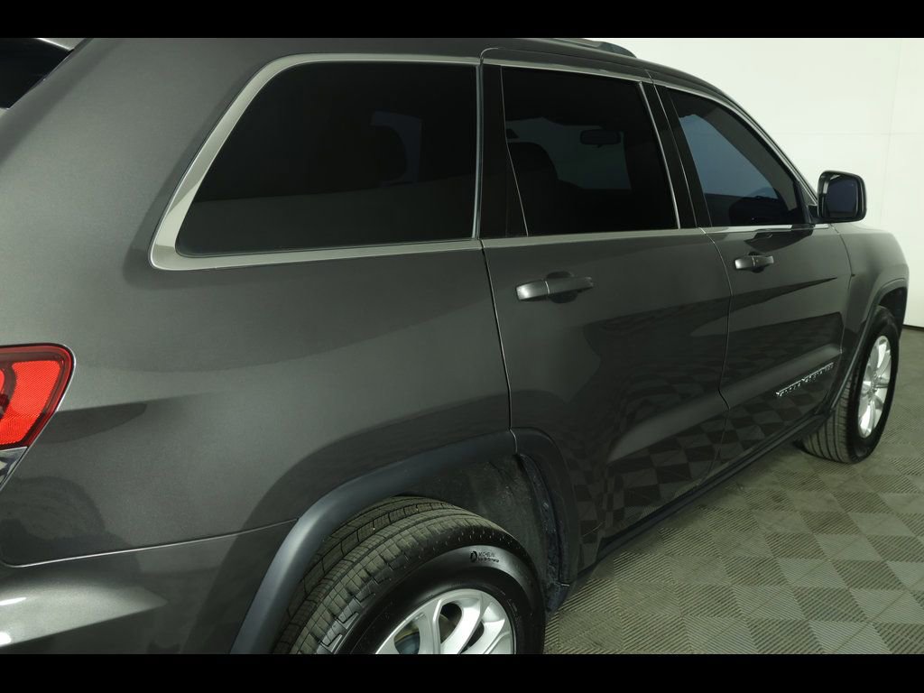 Used 2021 Jeep Grand Cherokee Laredo image 18