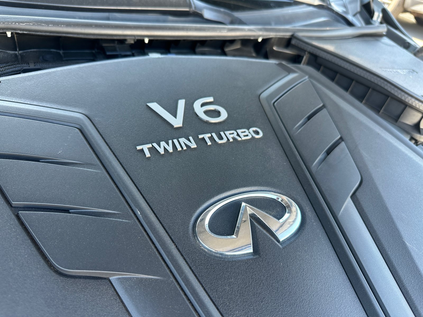 Used 2022 INFINITI Q60 Red Sport 400 w/ Cargo Package RWD image 16