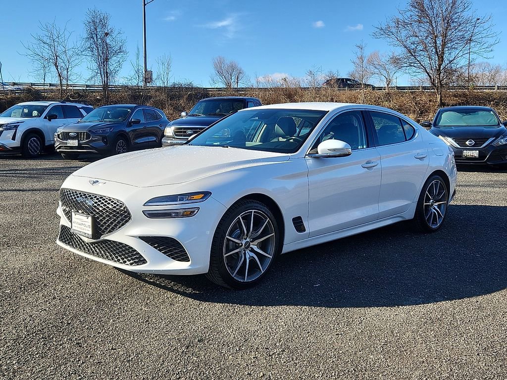 Used 2022 Genesis G70 3.3T image 3