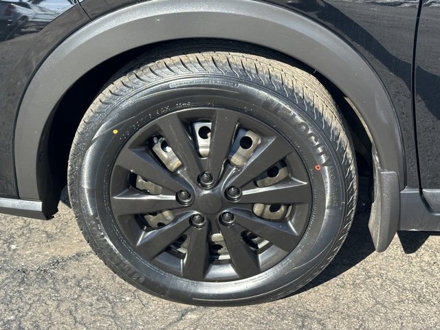 Certified 2021 Nissan Kicks S image 10