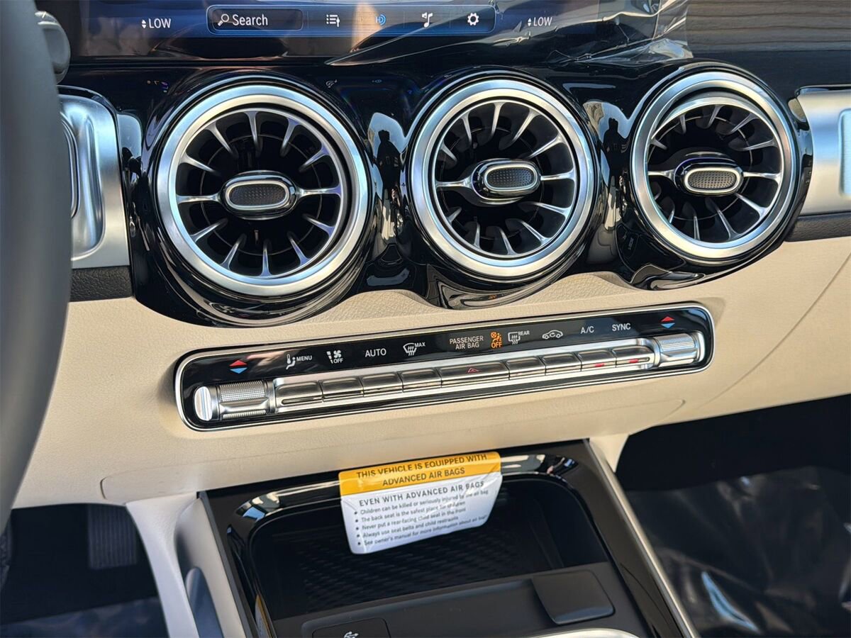 New 2026 Mercedes-Benz GLB 250 4MATIC image 19