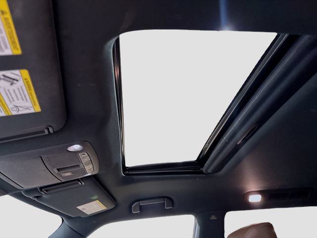 Used 2020 Nissan Armada Platinum w/ Platinum Reserve Package AWD/4WD image 23