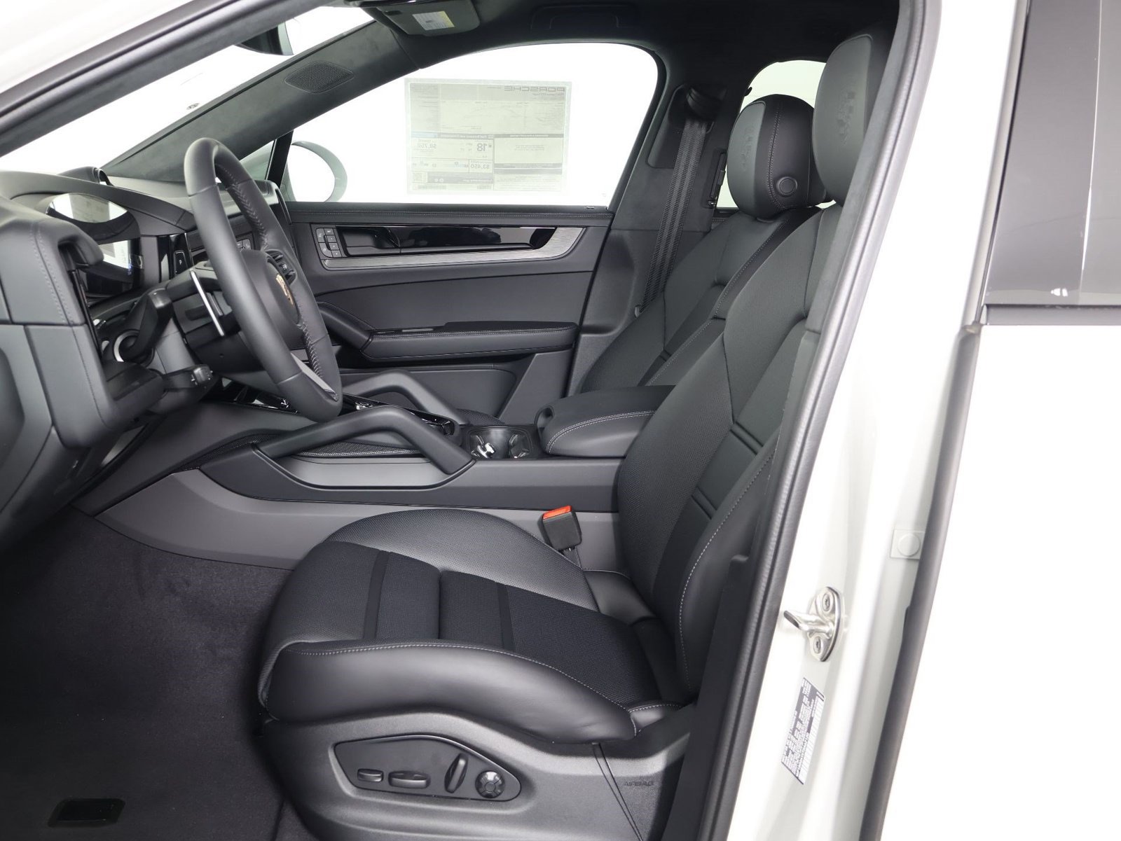 New 2026 Porsche Cayenne GTS AWD/4WD image 5