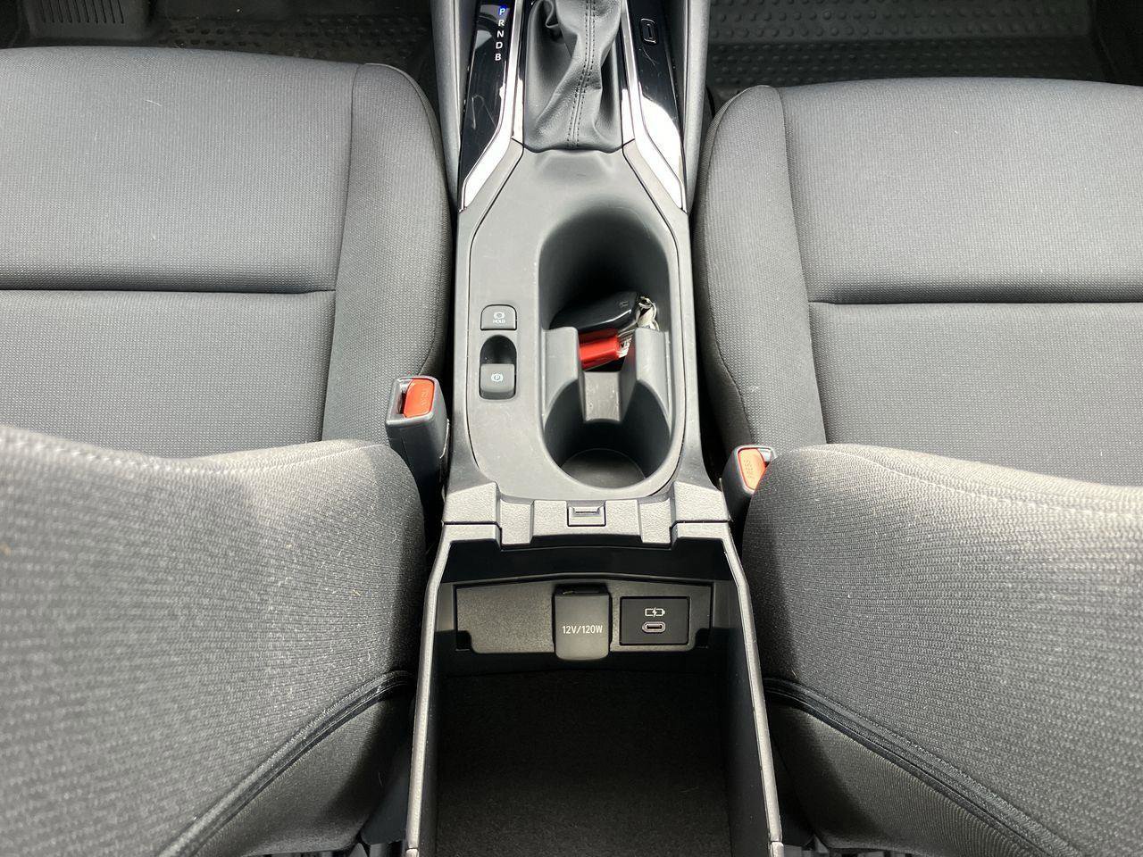 Used 2024 Toyota Corolla LE w/ LE Convenience Package image 17