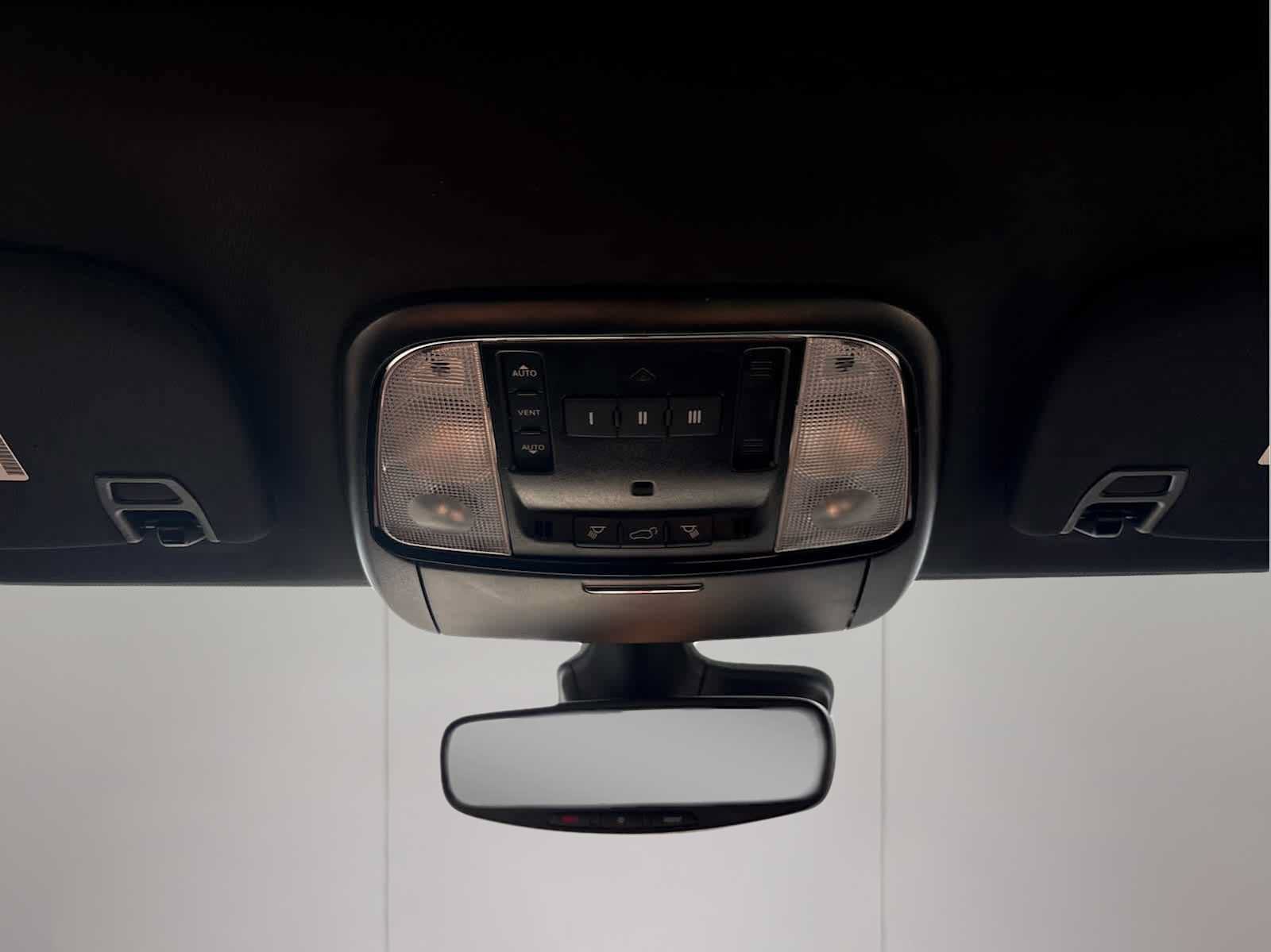 Used 2025 Dodge Durango GT AWD/4WD image 20
