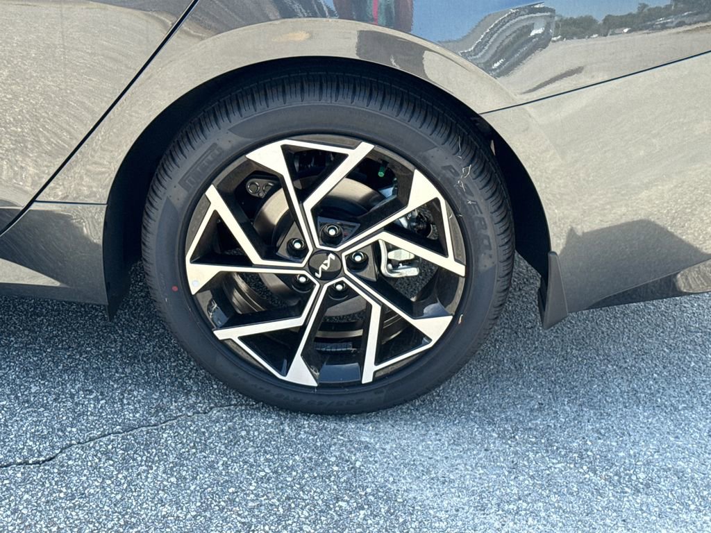 New 2025 Kia K5 EX image 19